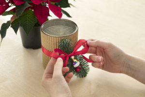 Enkel blomsterpotte til jul