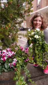 Informasjonsansvarlig Tove Ladstein, Opplysningskontoret for blomster og planter