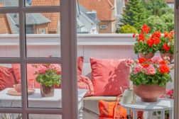 Hagetrender for 2026: Spiselige planter, biomangfold, lune farger og varige hager